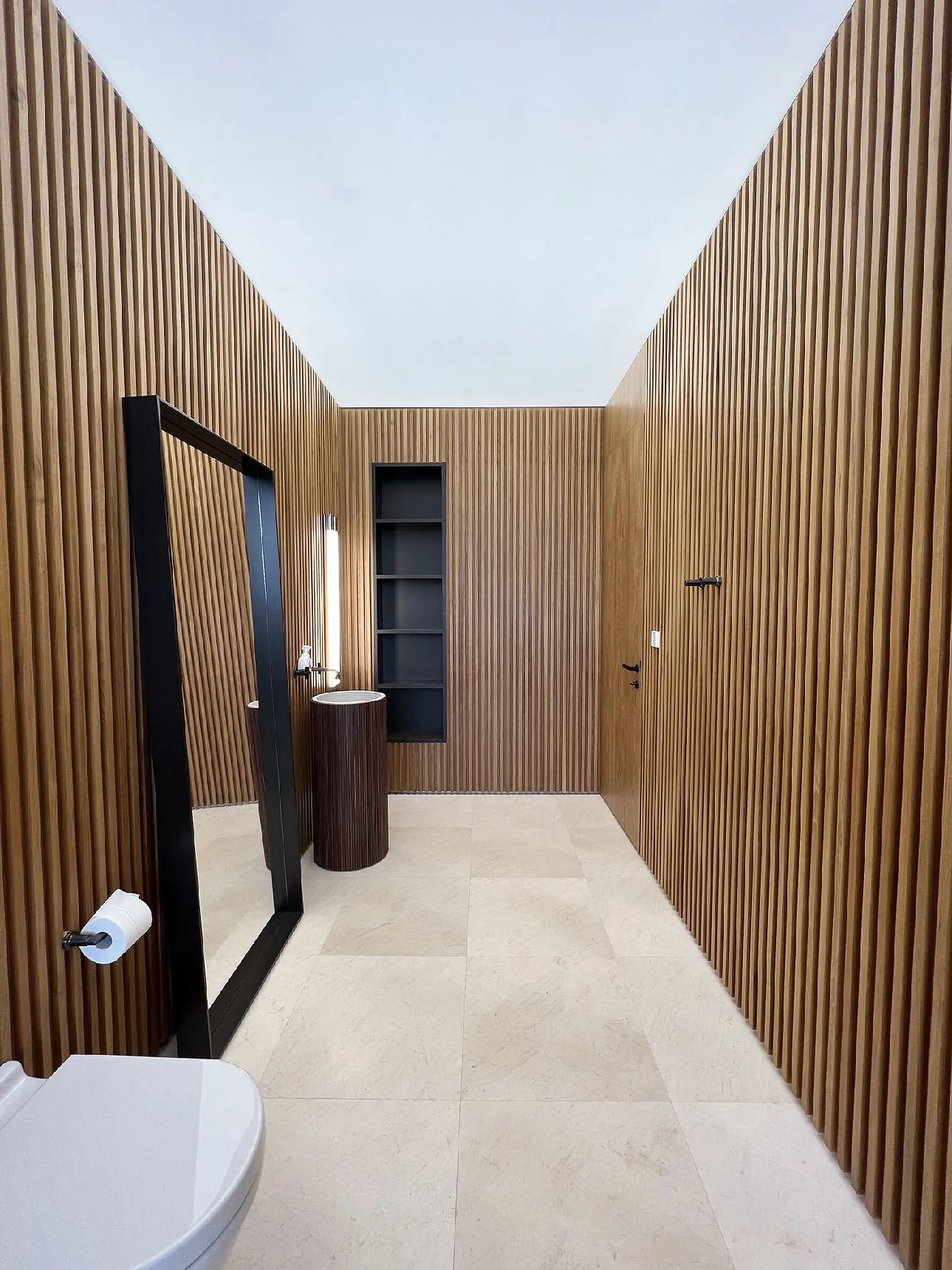 Bathroom Series — photo 02